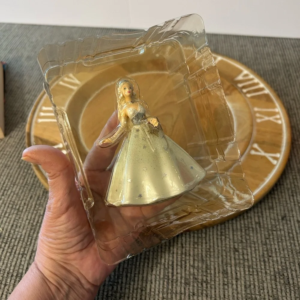 Hallmark Keepsake Celebration Barbie Christmas tree Ornament 2001